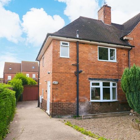 Alderton House - Spacious 3 Bed With Parking Нотингам Екстериор снимка